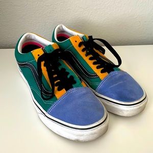 8.5 women’s vans have been worn a few times